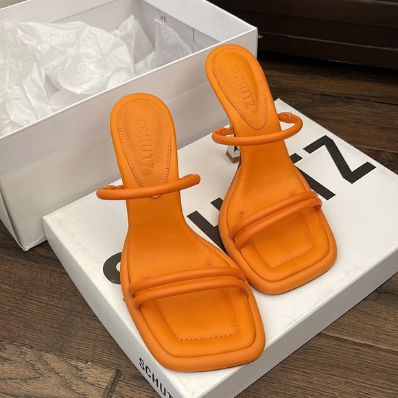 Schutz Agatha Sandal size 5.5B - Picture 2 of 8